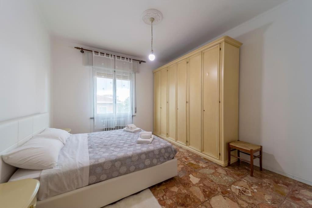 Nabucco'S Home: Centro Ospedale Parma Buitenkant foto